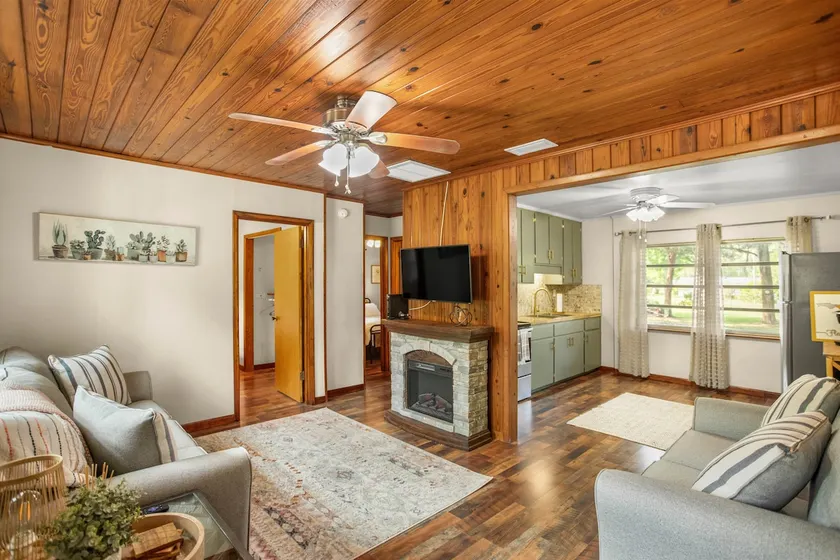 Cozy 2-Bedroom Dunnellon Abode - Image 1