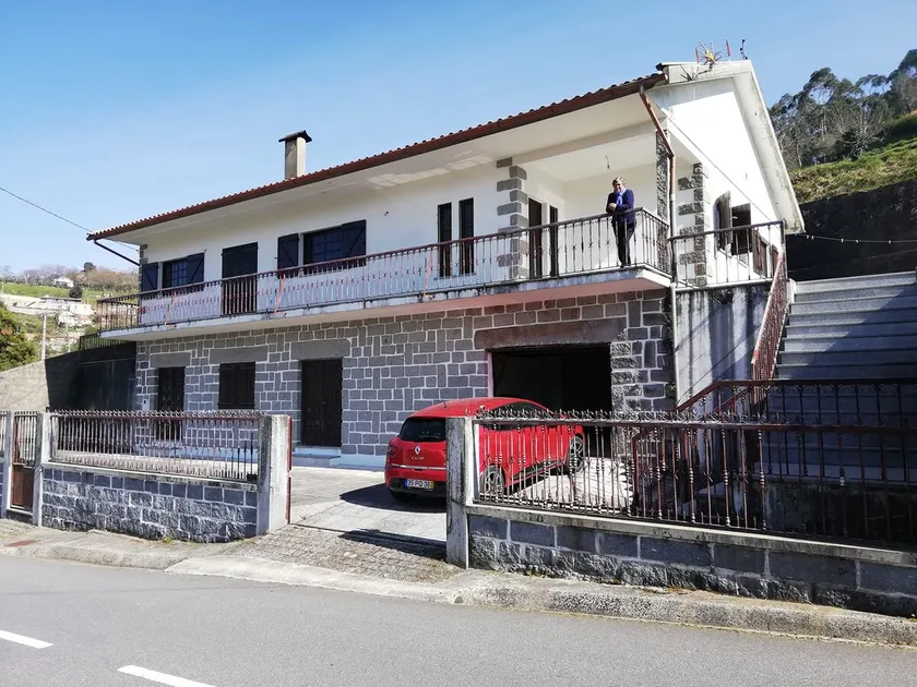 Parada's House - Image 1