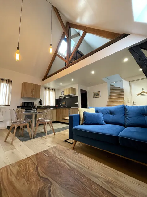 Flat in the historic centre of Vendôme - Image 1
