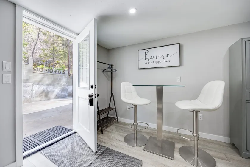 Romantic Getaway - Image 1