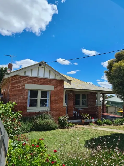 Malbec House - Central Rutherglen - Image 1