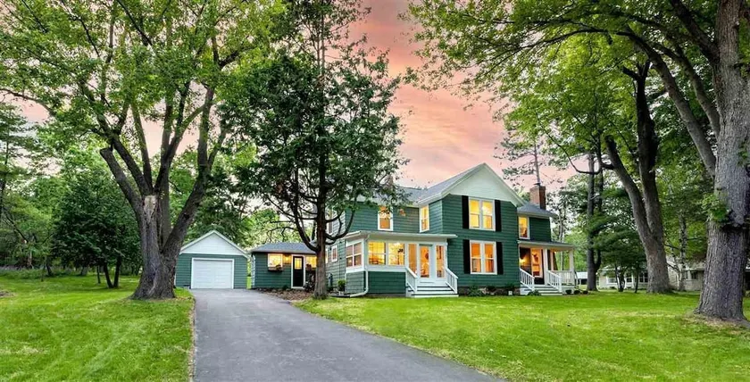 Green Lake Getaway - Image 1