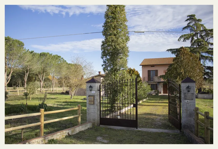 Il Riccio sul Lago - Image 1