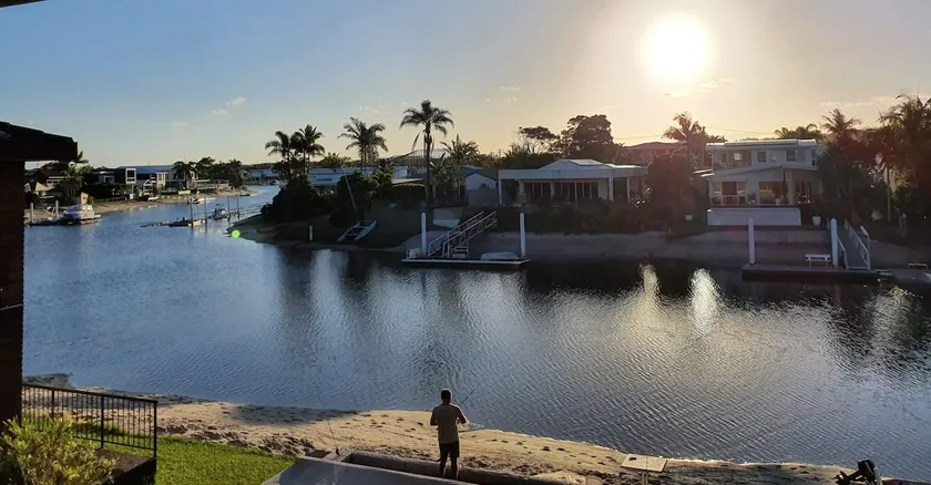 Canal View - Stroll to Beach - Image 1