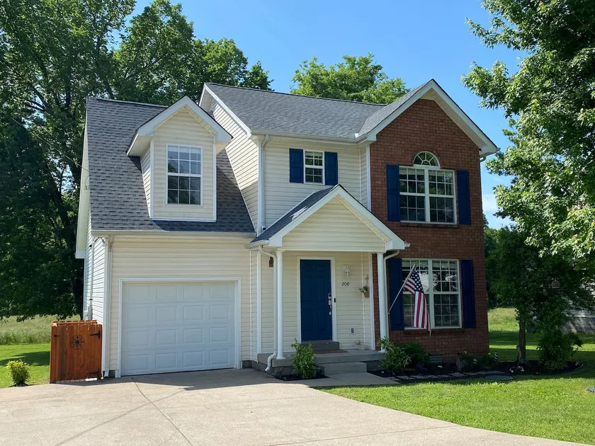 Rutherford Breeze - a fun, freshly updated home! - Image 1