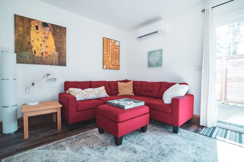 Lovely 1-bed vacation home w/ off street parking. - Image 1