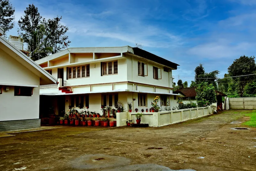 ThaviHakklu Homestay - [Bungalow] - Image 1