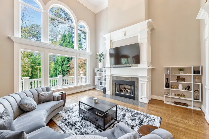 7 BEDROOMS - BUCKHEAD \"HAVEN MANSION\" - Image 1