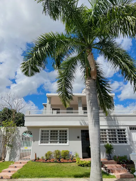 Spacious, Fully Equipped 3-bedroom Apt in Bayamón - Image 1