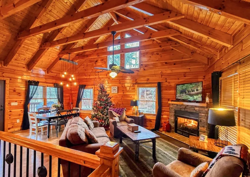 Ridge resort getaway cabin, 2 Bds, 3 Ba, Pigeon Forge, Smoky Mountains - Image 1