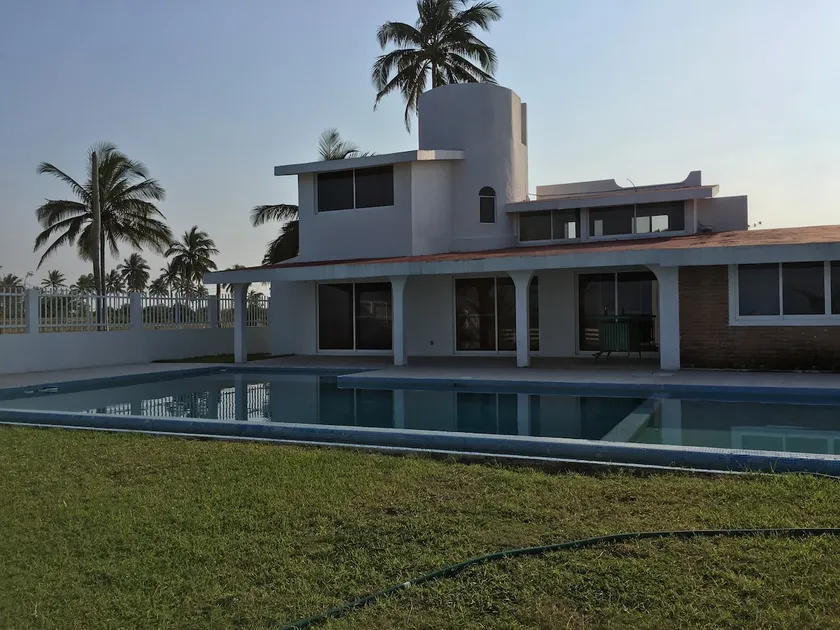 Beach house with pool ”Los Almendros” - Image 1