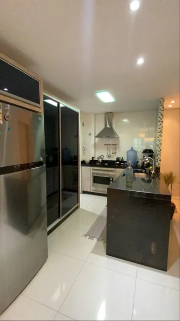 Lovely apartment, with parking - Image 1
