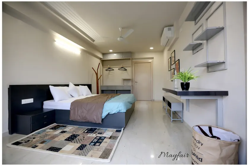 Mayfair Homes - Lovely 2BR Apt centrally located - Image 1