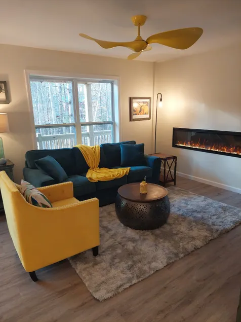 Modern Two Bedroom House in the Woods - Image 1