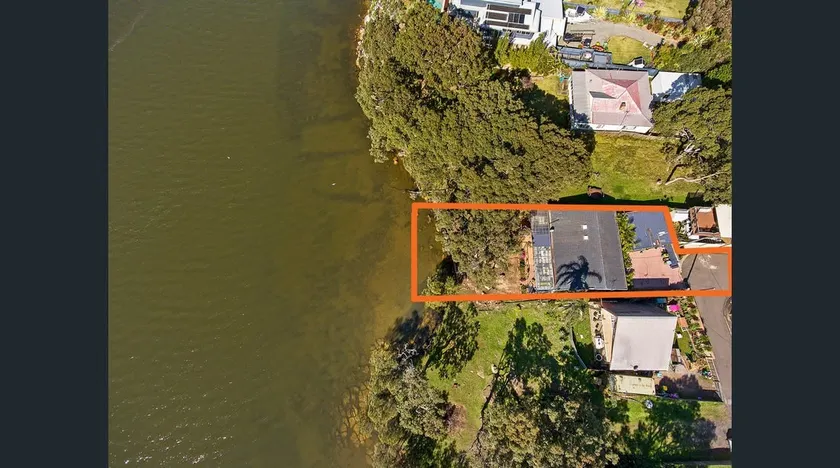 Waterfront house w/ private Beach / kayak/ fishing - Image 1