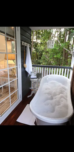 Chef's Kitchen. Netflix. BBQ. Beach 15-minute drive. - Image 1