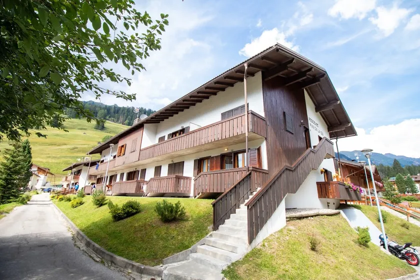 A stone's throw from the ski lifts - Penia di Canazei - Image 1
