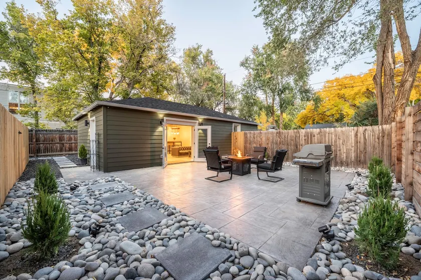 Wilder Rose Carriage House- 5 Mins To River Tubing - Image 1