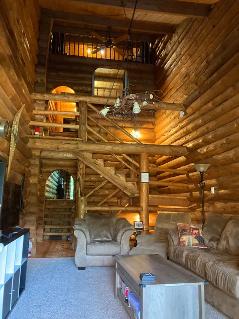 Charming log cabin Sasquatch Mtn close Harrison HS - Image 1