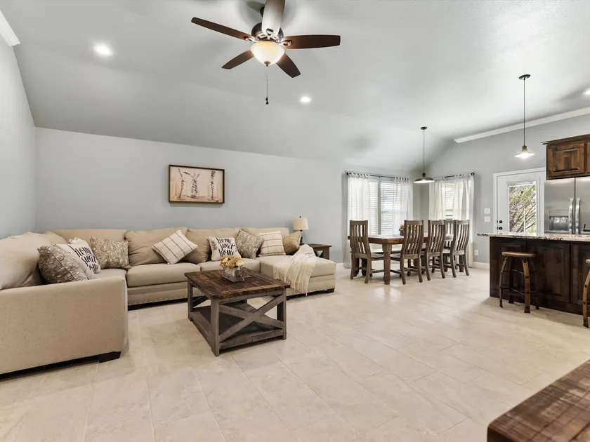 Beautiful NEW Lakeside Community House - Image 1