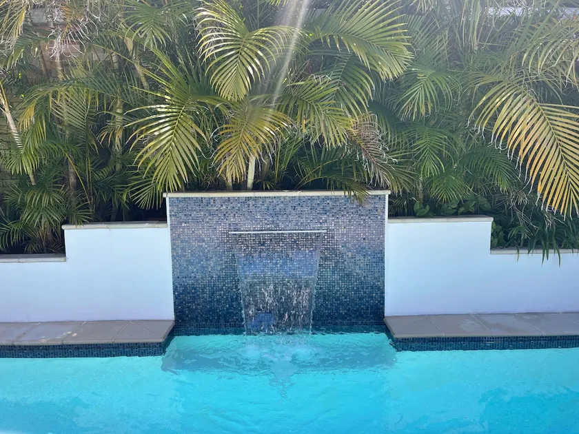 Freshie Hideaway - Oasis by beach - Image 1