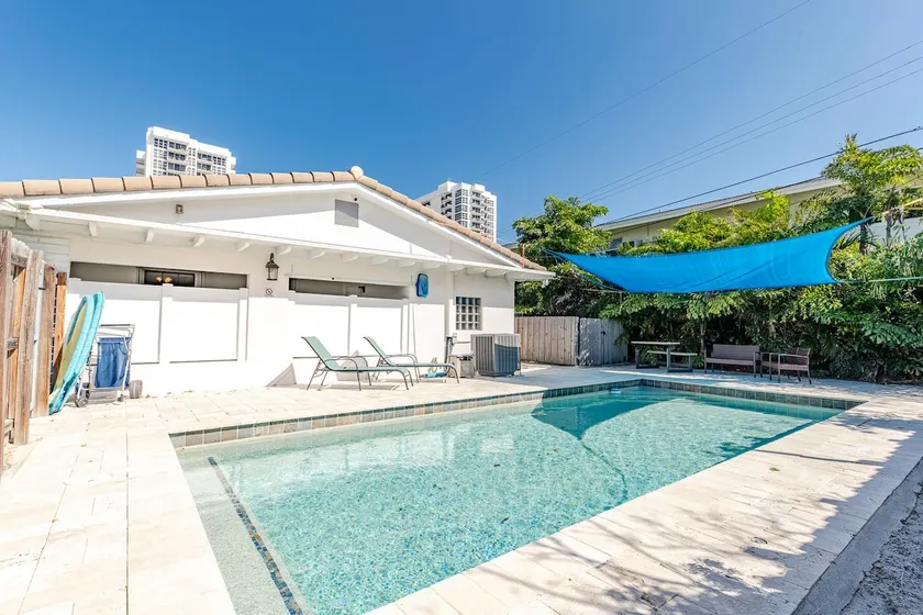 🐠🌴Tropical Beachside Pool House! Pompano’s finest! - Image 1