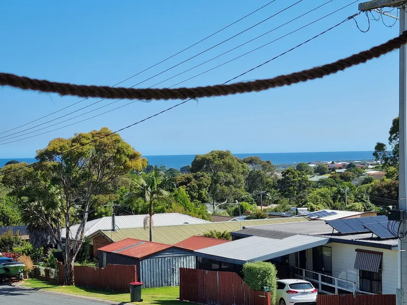 Livin the Dream - 3BR Retreat, Sea Views, Patio - Image 1