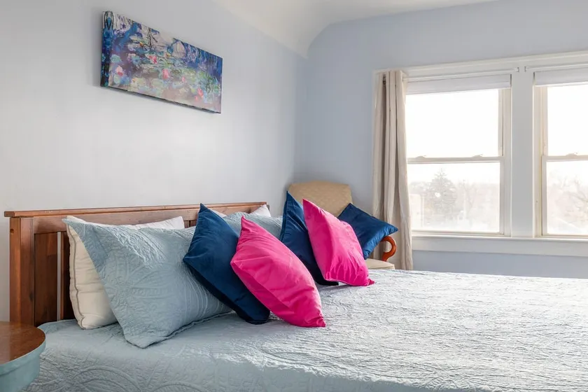 Charming Classy King Bed Suite 10min to CLE Clinic - Image 1