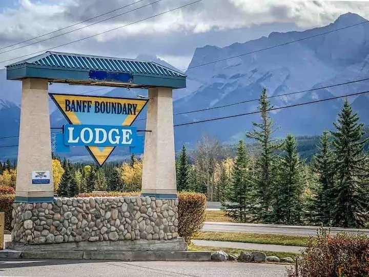Banff Boundary Lodge 2 BR Condo & studio - Image 1