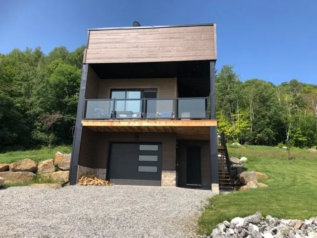 Beautiful cottage (1 bedroom) (GST & QST included) - Image 1