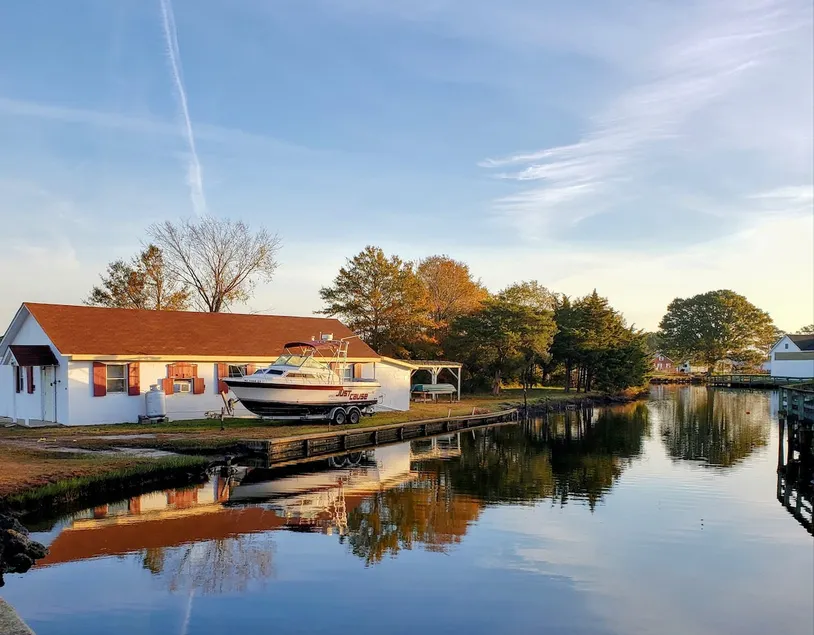 The Lucky Hook, Hyde Co, Waterfront, Pet & Family Friendly w/kayaks, Fireplace   - Image 1