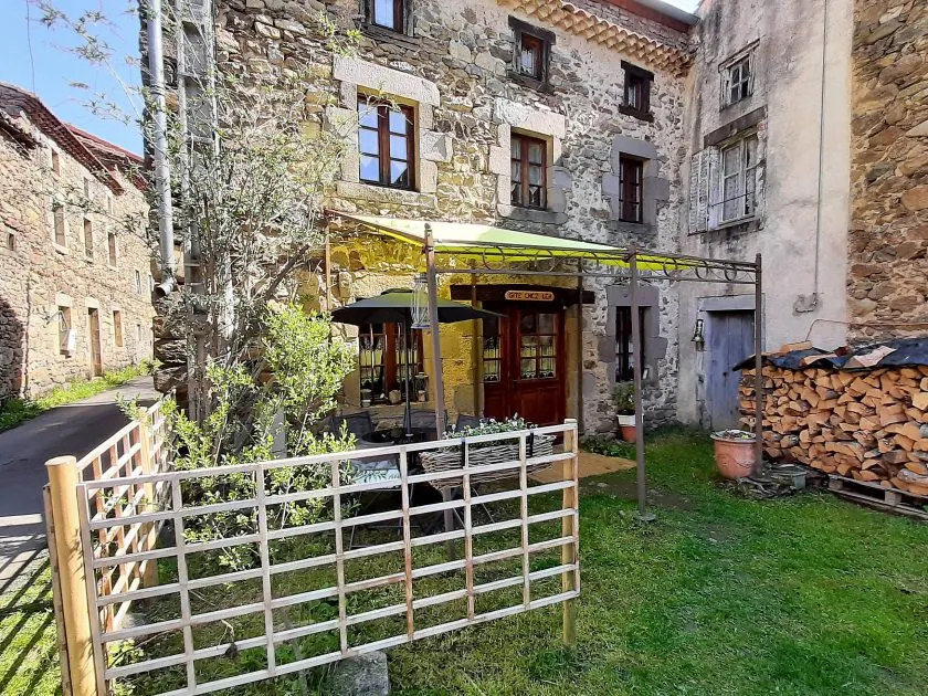 Small stone village house with fireplace - Image 1