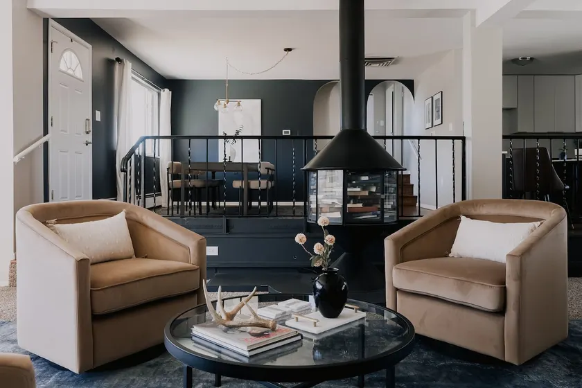 Sleeps 10|Grill|Game Room|Fire Pit|10min to DT - Image 1