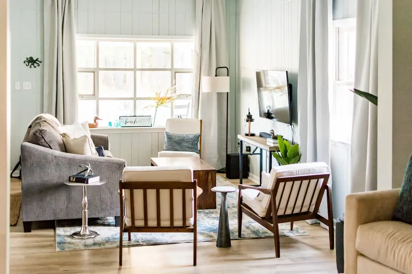 Sea Salt Cottage: Tranquil Getaway 5 min to beach - Image 1