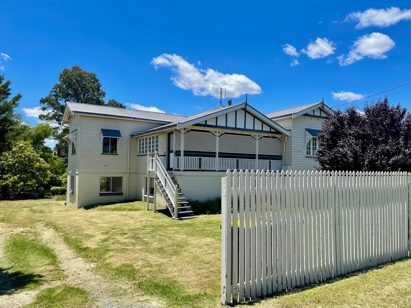 Magnolia House On The Creek Stanthorpe - Image 1