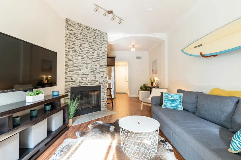 Beach Retreat Main Street Surf City - Image 1