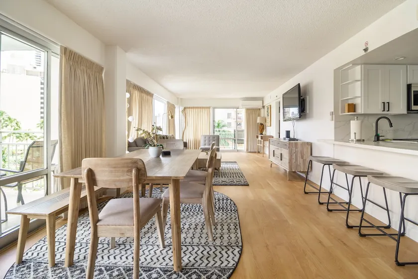 City & Palm View Oceanfront Bliss w/ Free Parking - Image 1