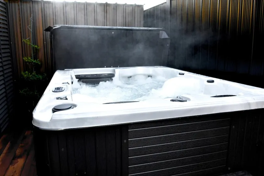 Twin Rivers Spa Retreat - Image 1