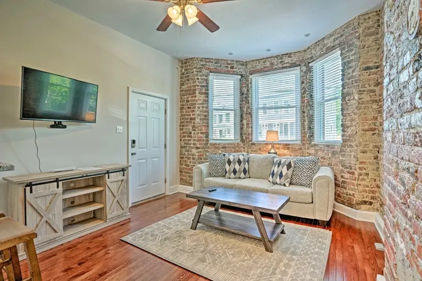 Historic Church Hill | Pet-Friendly Apartment - Image 1