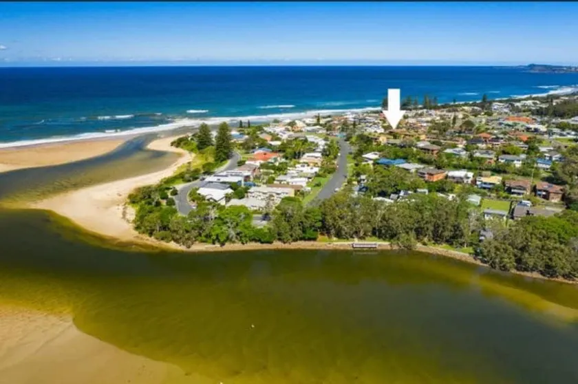 Retro Beach Retreat - pet friendly - Image 1