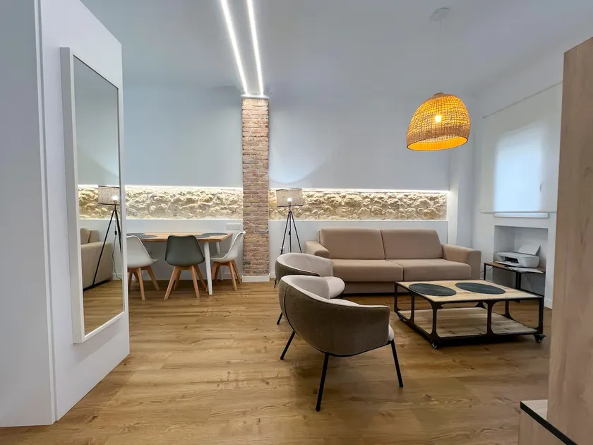 Torre Calahorra Apartment - Image 1