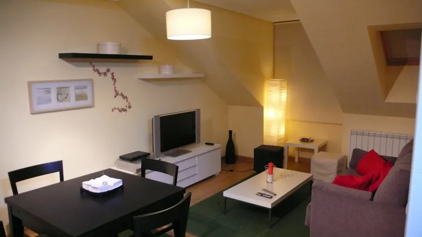 Downtown apartment in Felechosa - Image 1