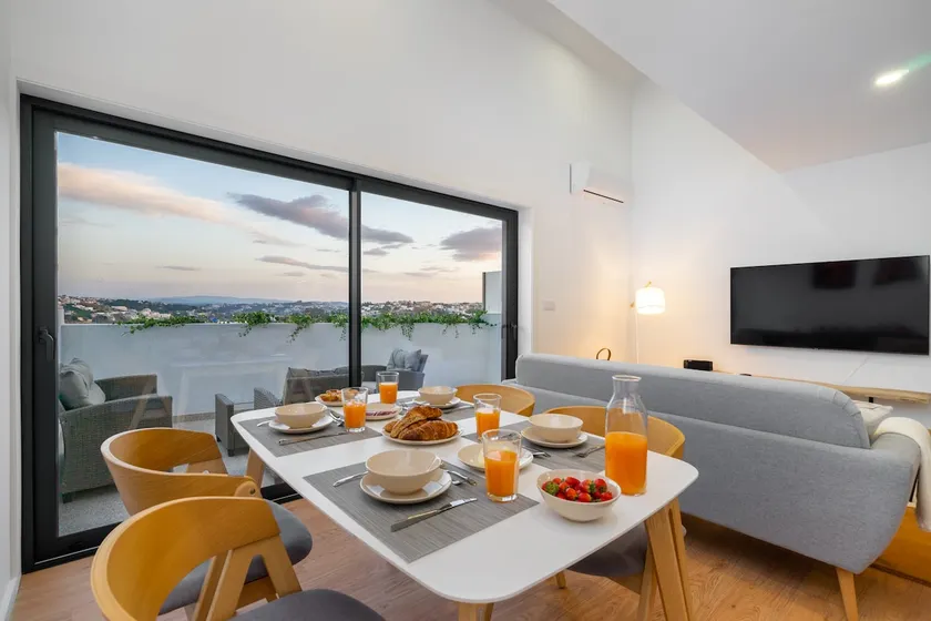WHome Riverside View Premium Apartment w/ AC & Terrace - Image 1