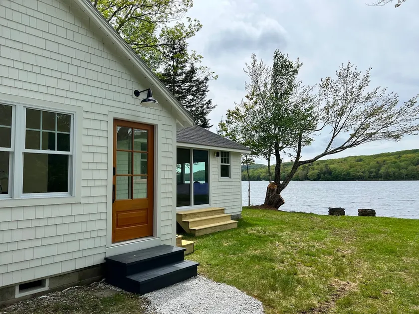 Lakefront Cottage at Salisbury Camp - Image 1