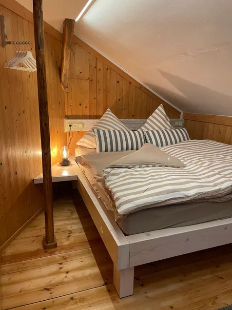 Cozy cottage for 6 people with sauna, close to the lake - Image 1