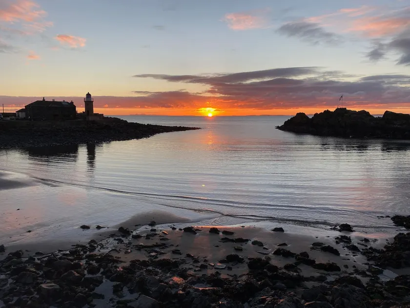 Seaside retreat, 7 minutes walk to the shore. - Image 1