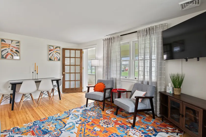 Dog friendly cozy Sellersville home! - Image 1