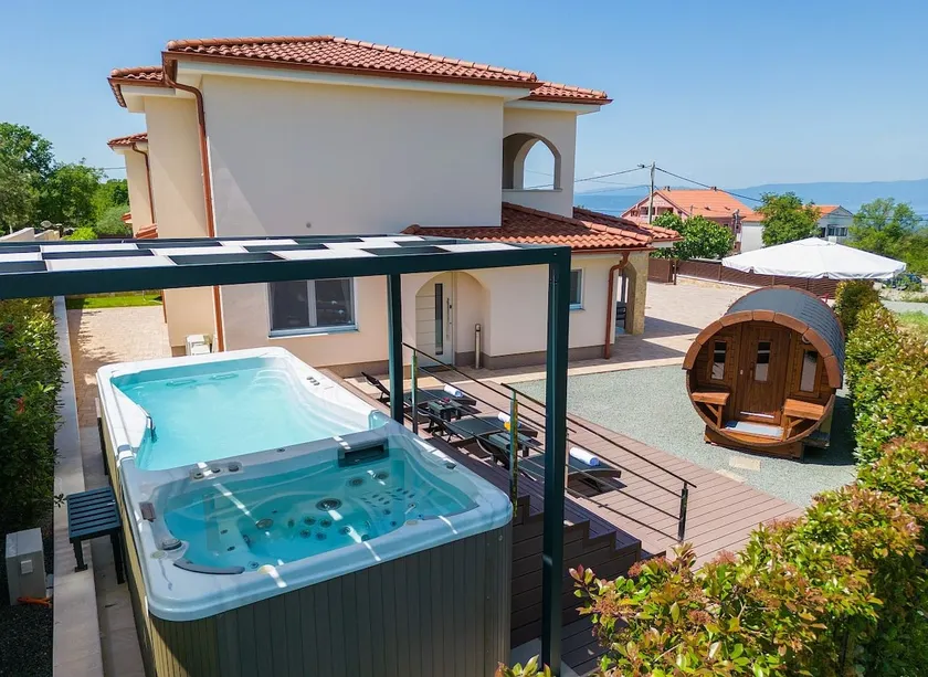 Holiday house SEA & SUN RESIDENCE - Image 1