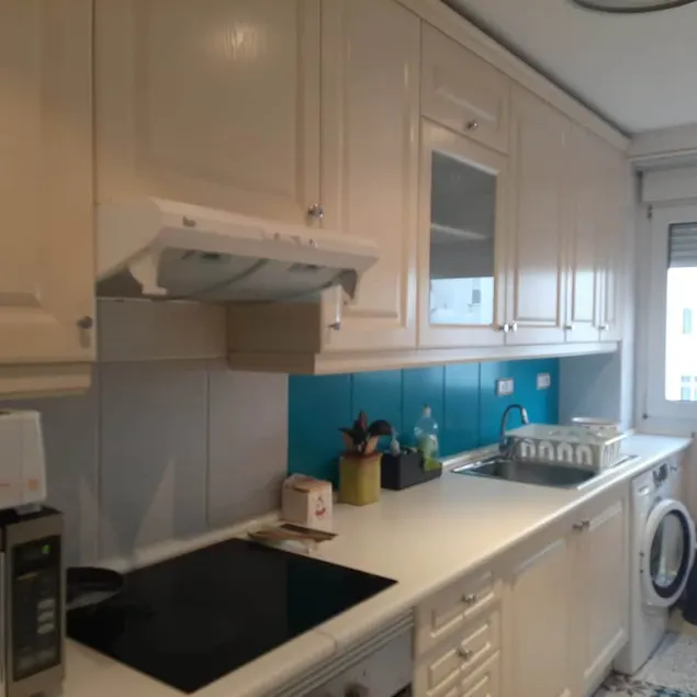 Very well located apartment in the University/Hospital area - Image 1