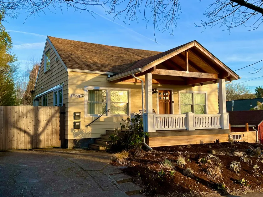 Sunset Porch House - Inner SE Portland - Image 1